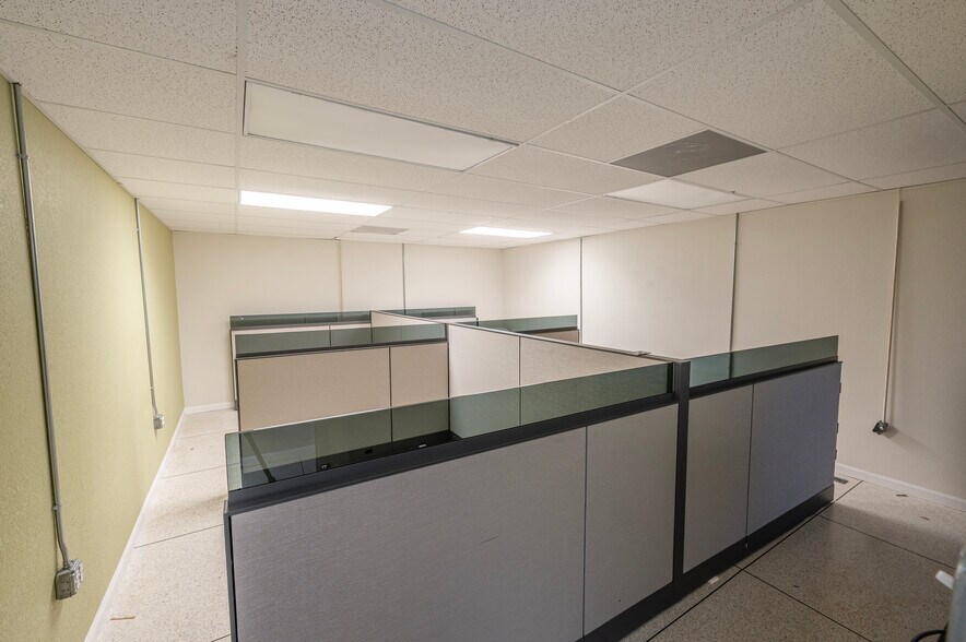 More Photos Of 4211 Video St, Dickinson Office For Sale
