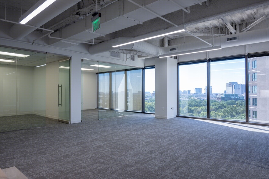 More Photos Of 3232 McKinney Ave, Dallas Office For Lease