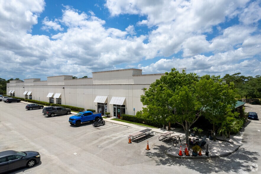 More Photos Of 679 NW Enterprise Dr, Port Saint Lucie Light Distribution For Sale