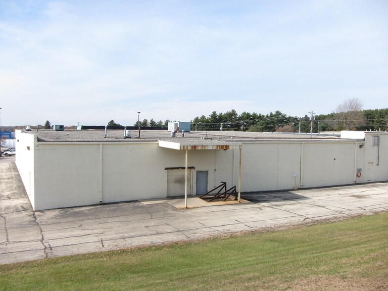 More Photos Of 720-756 Broadway St, Berlin Freestanding For Sale