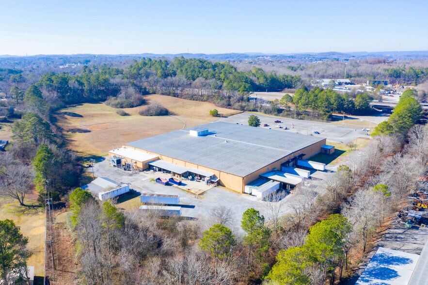 More Photos Of 2000 Overhead Bridge Rd NE, Cleveland Manufacturing For Sale