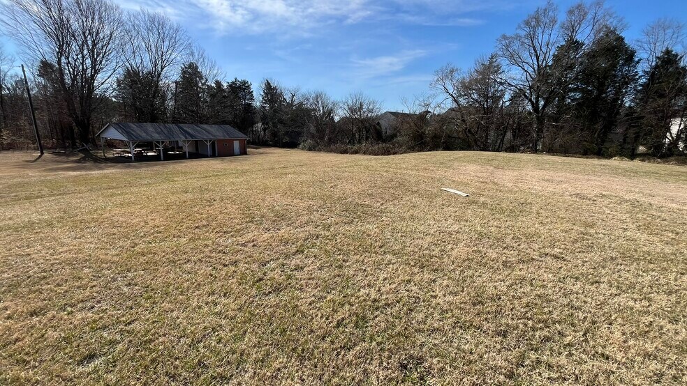 More Photos Of 3898 Kernersville Rd, Winston-Salem Specialty For Sale