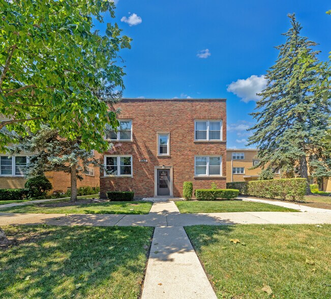 More Photos Of , Skokie Multifamily For Sale