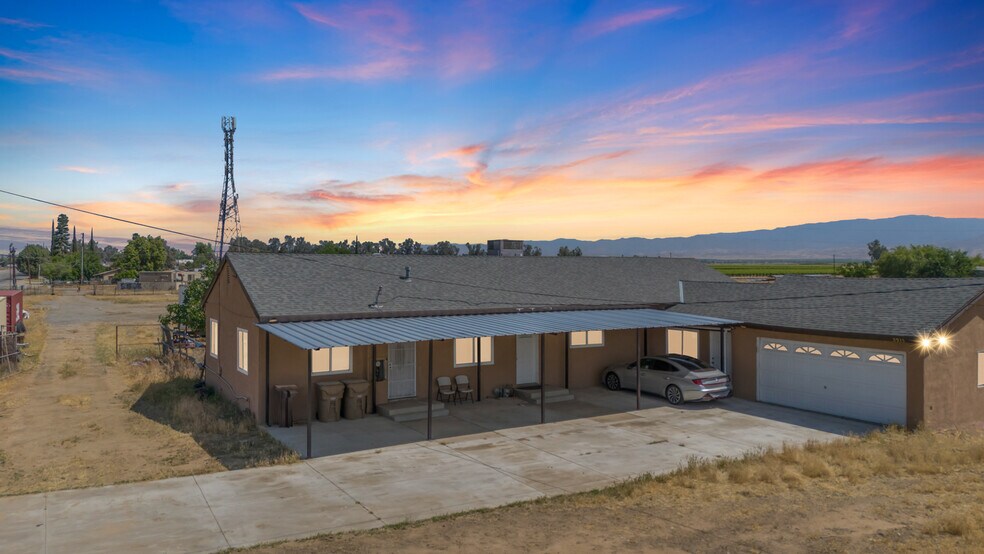 Primary Photo Of 5915 Weedpatch Hwy, Bakersfield Apartments For Sale