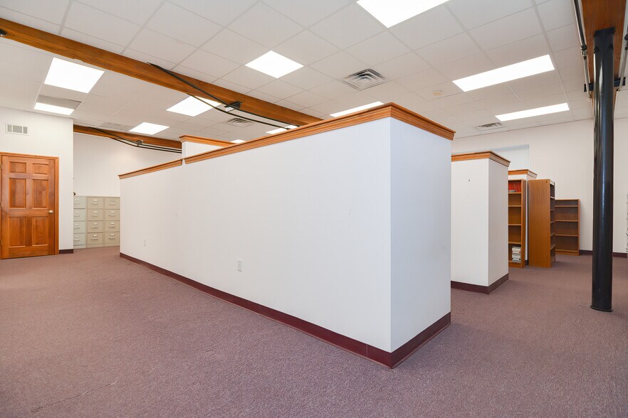 More Photos Of 19 Exchange St, Holliston Office For Lease