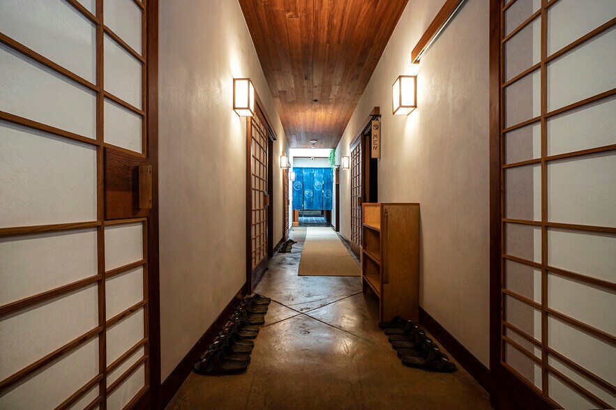 More Photos Of 466 Eddy St, San Francisco General Retail For Sale