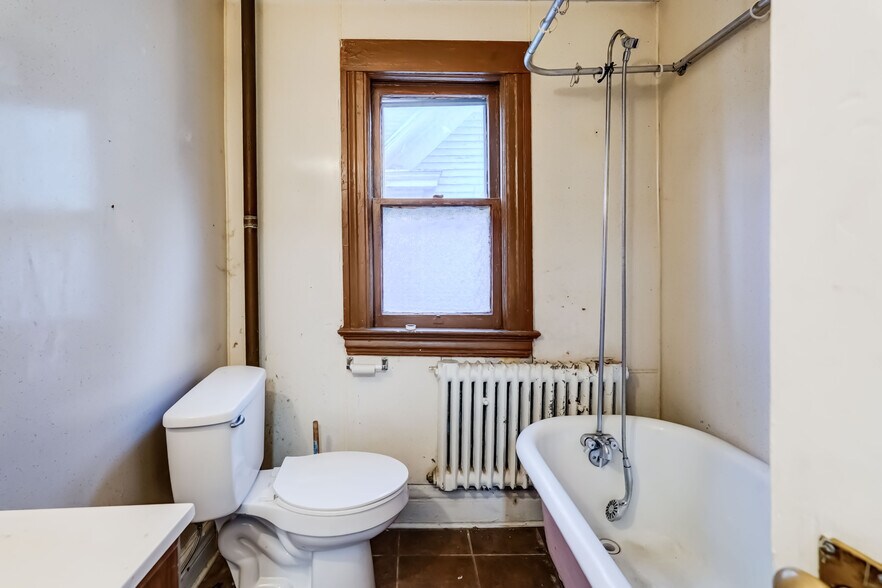 More Photos Of 1132 Monroe Ave, Rochester Freestanding For Sale