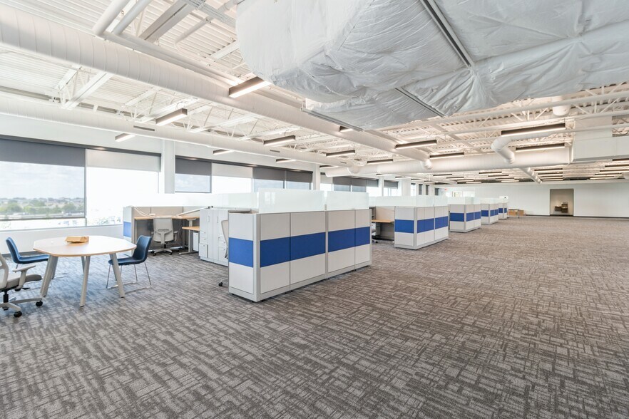 More Photos Of 1465 SW Park Square Dr, Ankeny Office For Lease