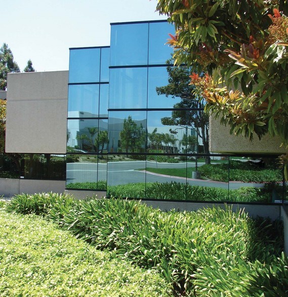 More Photos Of 5931 Sea Lion Pl, Carlsbad Unknown For Lease