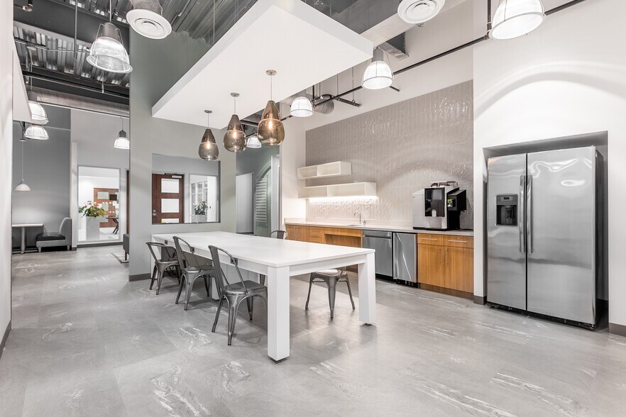 More Photos Of 6800 Weiskopf Ave, McKinney Coworking Space