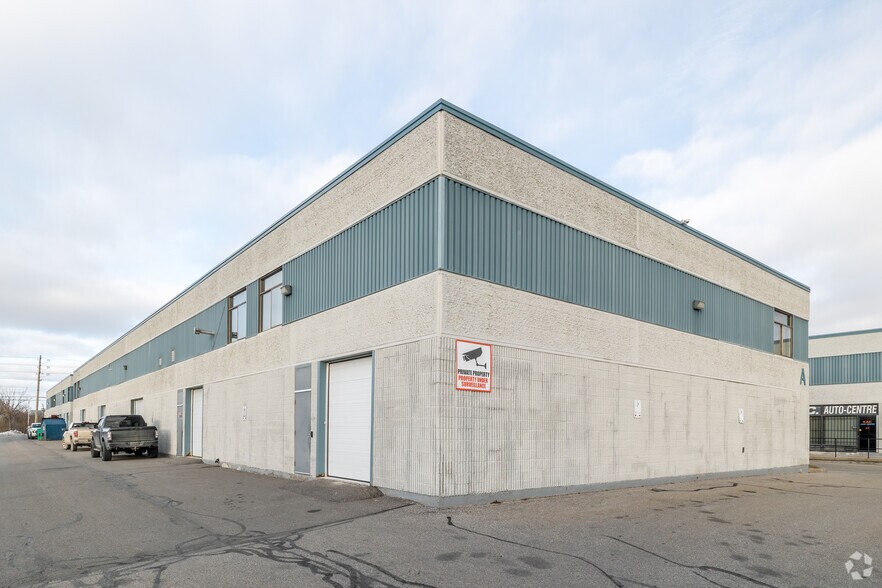 More Photos Of 2212A Gladwin Cres, Ottawa Light Distribution For Sale