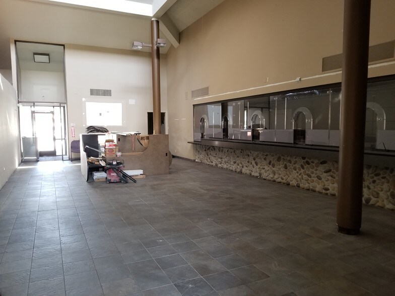 More Photos Of 2500 Del Rosa Ave, San Bernardino Storefront Retail Office For Lease