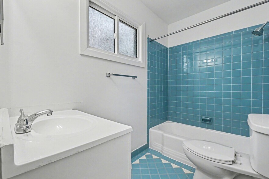 More Photos Of 4501 Lafayette Ave, Omaha Apartments For Sale