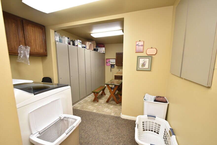 More Photos Of 11522 Davis St, Grand Blanc Office Residential For Sale