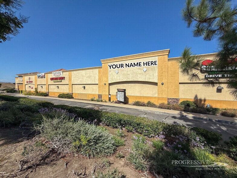 More Photos Of 1535 E Ontario Ave, Corona Freestanding For Lease