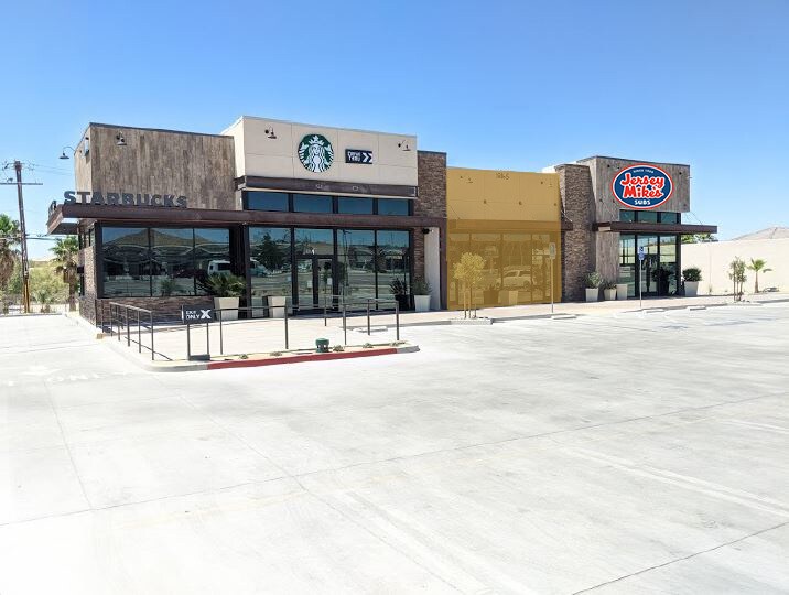 More Photos Of 18165 US Highway 18, Apple Valley Storefront For Lease
