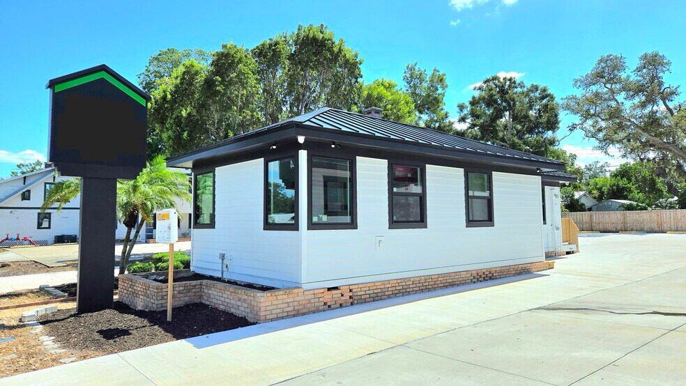More Photos Of , Bradenton Office For Sale