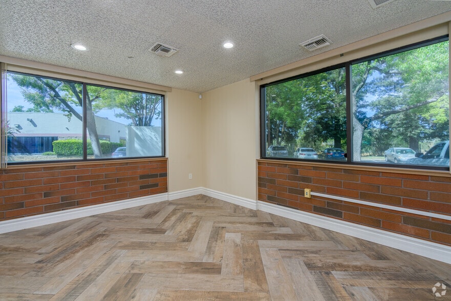 More Photos Of 10304 Placer Ln, Sacramento Office For Lease