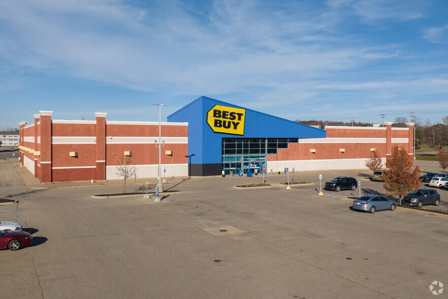 More Photos Of 5216 W Saginaw Hwy, Lansing Freestanding For Lease