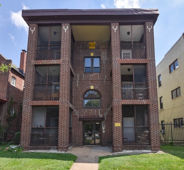 More Photos Of 2107-2111 Park Ave, Baltimore Apartments For Sale