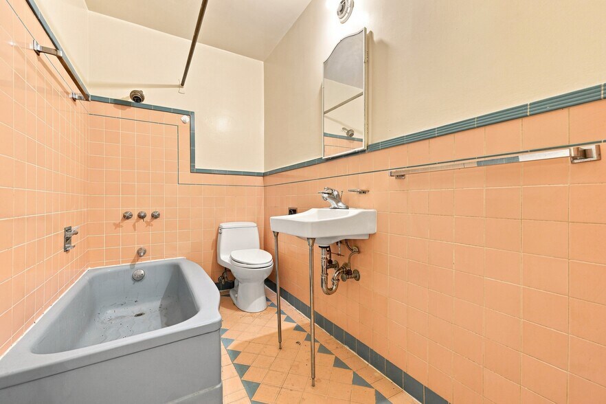 More Photos Of 3732-3744 Grand Ave, Oakland Multifamily For Sale