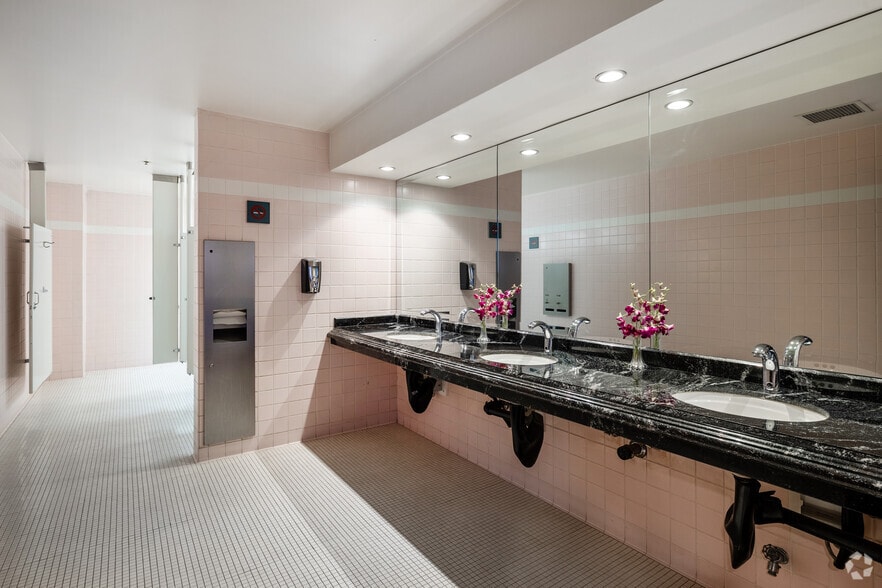 More Photos Of 215 N Marengo Ave, Pasadena Office For Sale
