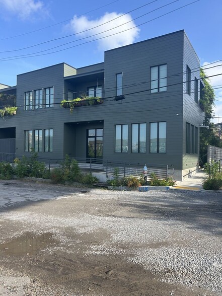 Primary Photo Of 825 Thalia St, New Orleans Storefront Retail Office For Lease