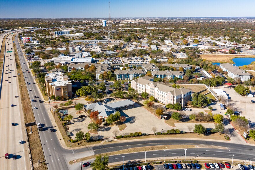 More Photos Of 13087 Hwy 183 North, Austin Hotel For Sale