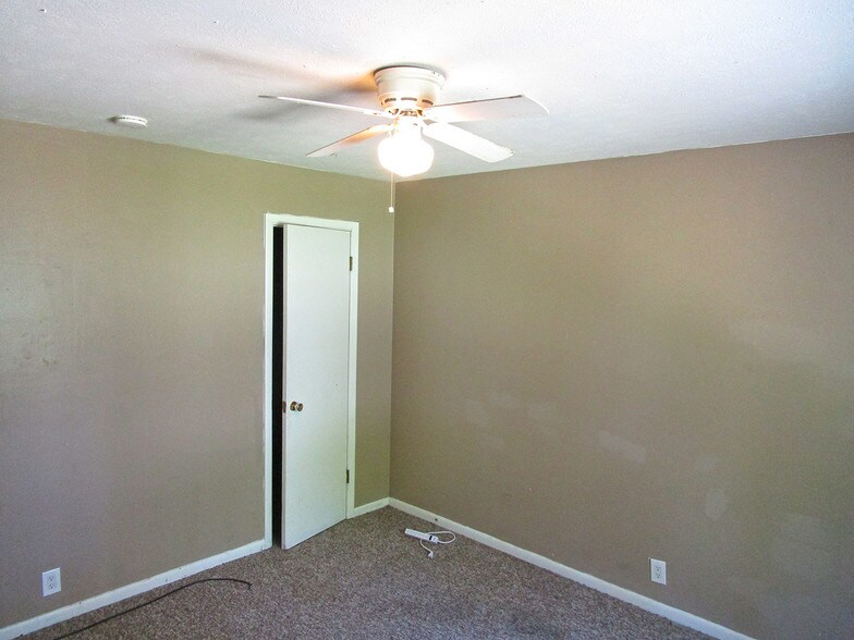 More Photos Of 3027 Chicago Cir, Omaha Apartments For Sale