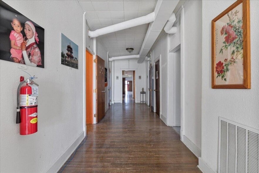 More Photos Of 21551 270th St, Mc Clelland Office For Sale