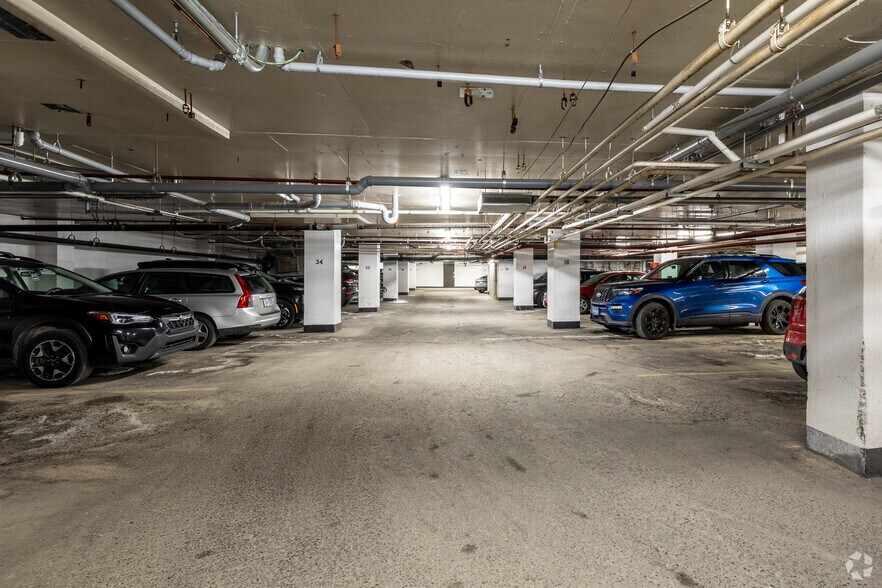 More Photos Of 235-237 Somerset St W, Ottawa Apartments For Lease