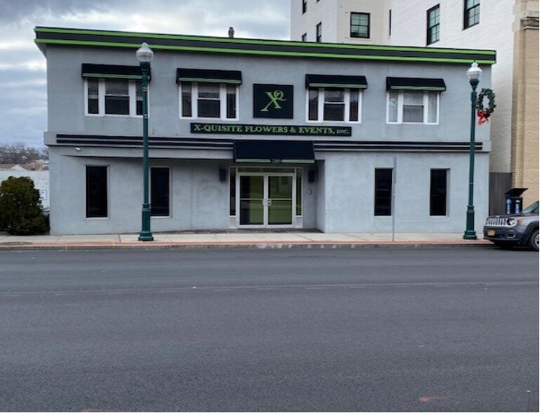 Primary Photo Of 520 North Ave, New Rochelle Office Residential For Lease