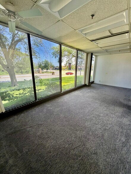 More Photos Of 64 Orland Square Dr, Orland Park Medical For Lease