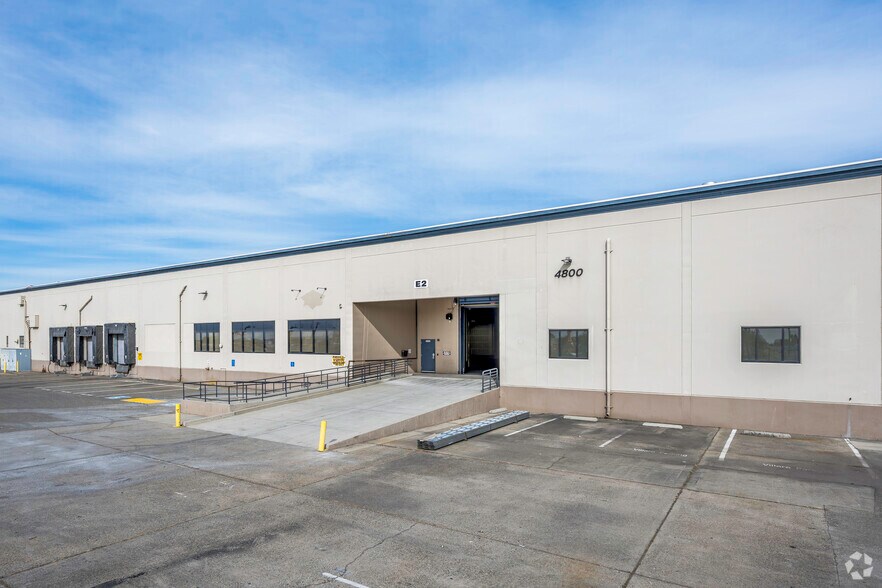 More Photos Of 4800 Lang Ave, Mcclellan Manufacturing For Lease