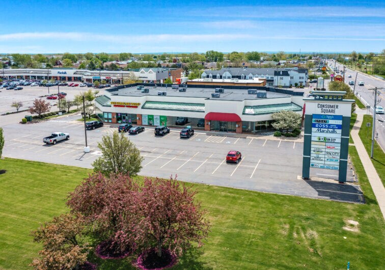More Photos Of 3733-3735 Union Rd, Cheektowaga Unknown For Lease