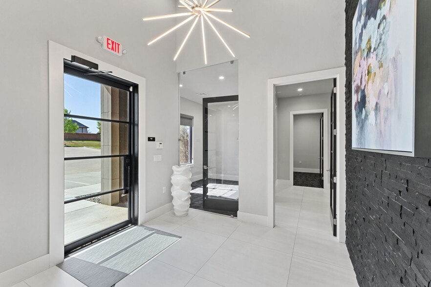 More Photos Of 16362 Muirfield Place, Edmond Medical For Sale