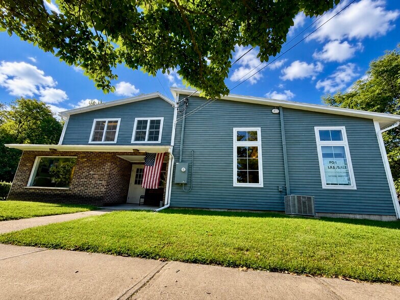 More Photos Of 210 Brooklea Dr, Fayetteville Freestanding For Sale