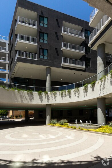 More Photos Of 1331 N Cahuenga Blvd, Los Angeles Apartments For Lease