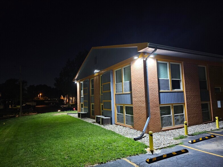 More Photos Of 6333 Hollister Dr, Indianapolis Office For Sale