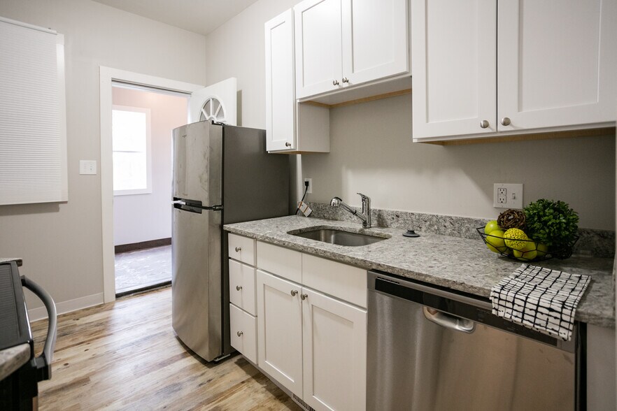 More Photos Of 7627 Poe St, Detroit Apartments For Sale