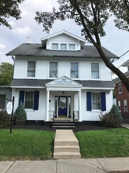 Primary Photo Of 222 Main St, Emmaus Medical For Sale