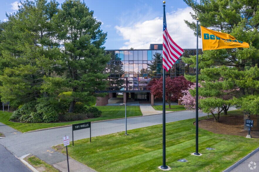 More Photos Of 181 Wells Ave, Newton Office For Lease