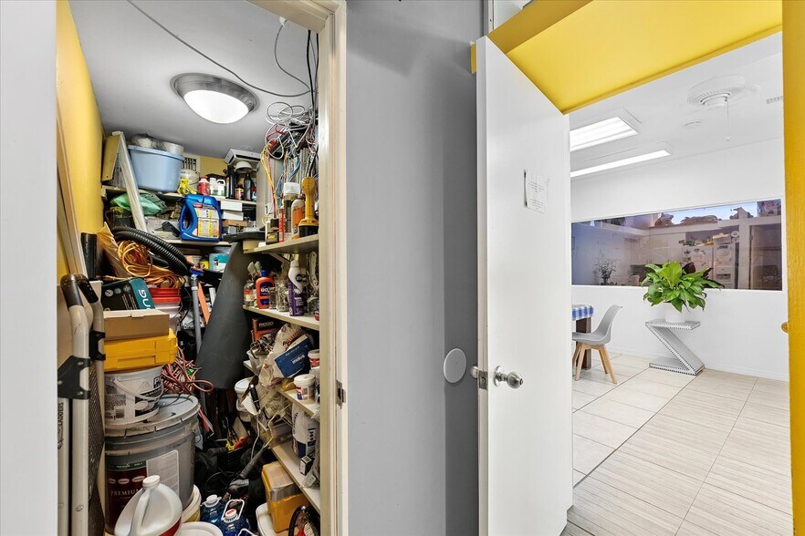 More Photos Of 609 NE 127th St, North Miami Freestanding For Sale