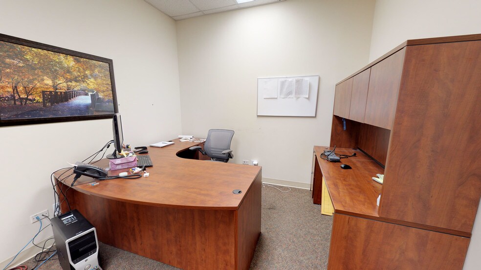 More Photos Of 150 Kendall Point Dr, Oswego Manufacturing For Lease