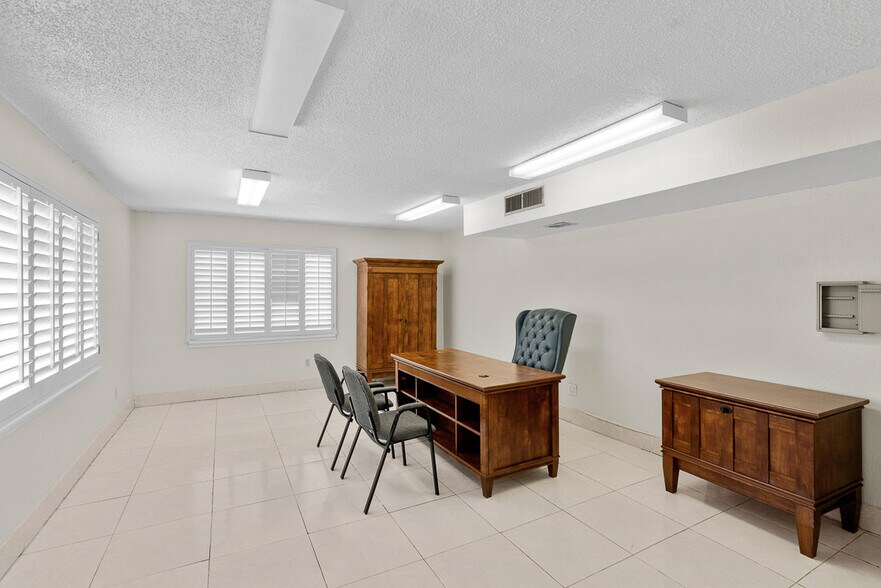 More Photos Of 3905 Durazno, El Paso Unknown For Sale