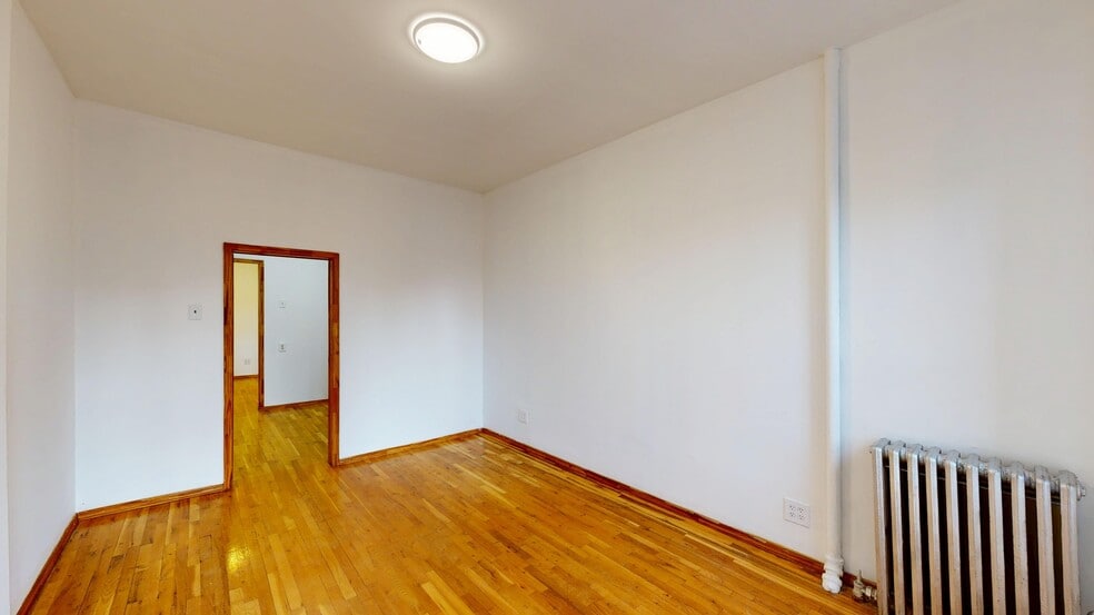 More Photos Of 954 Manhattan Ave, Brooklyn Apartments For Sale