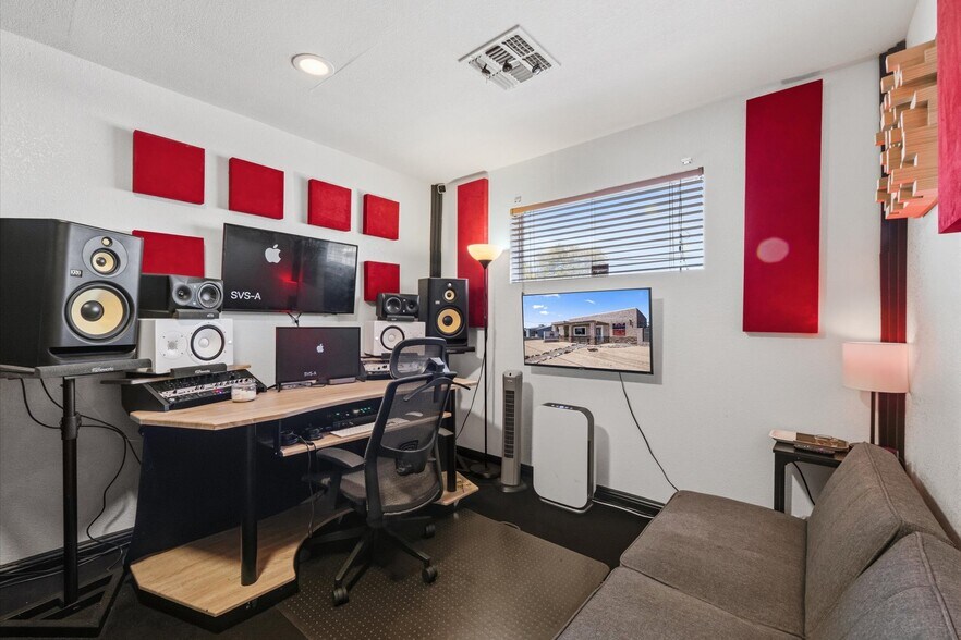 More Photos Of 2818 W Northern Ave, Phoenix Office For Sale
