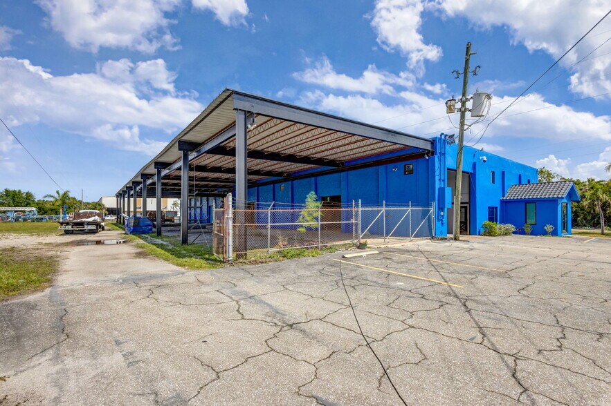 More Photos Of 7030 N Haverhill Rd, Riviera Beach Warehouse For Sale