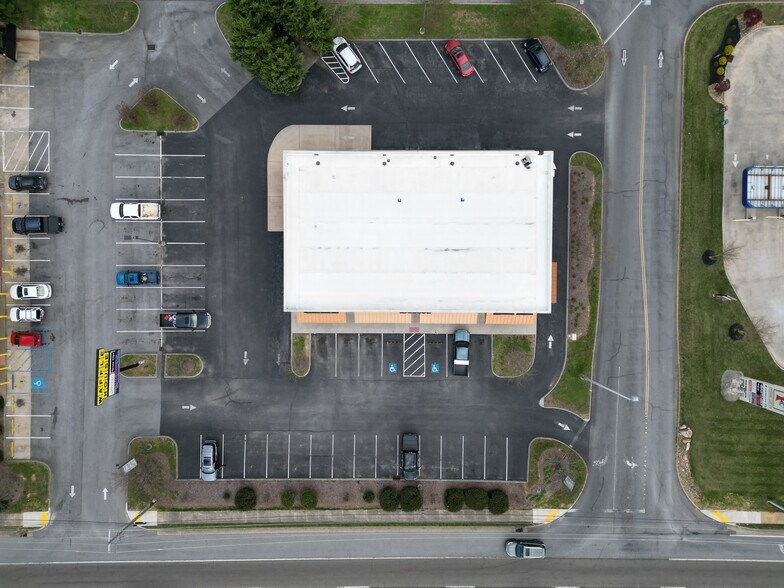 More Photos Of 6591 Bristol Hwy, Piney Flats Storefront For Lease