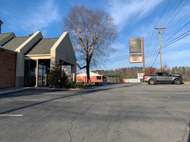 More Photos Of 10225 Chapman Hwy, Seymour Medical For Lease